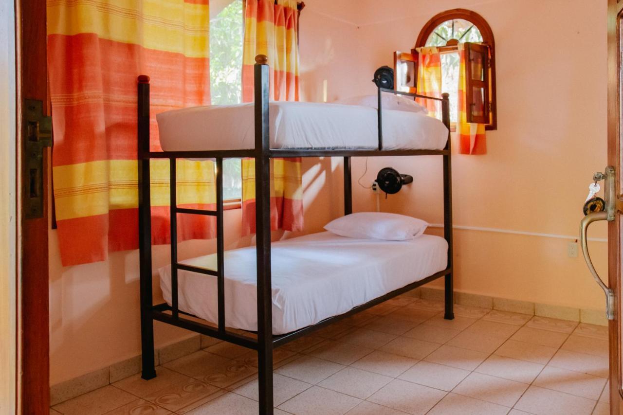Hostal Casona Puerto Dreams *